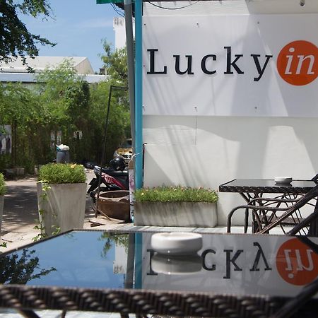 Lucky In Hotel Pattaya Exterior foto