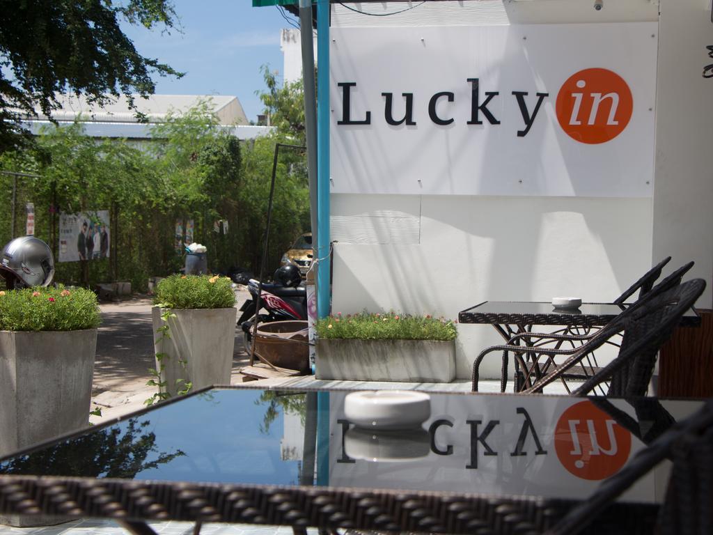 Lucky In Hotel Pattaya Exterior foto